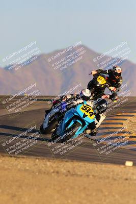 media/Dec-16-2023-CVMA (Sat) [[bb38a358a2]]/Race 13 Amateur Supersport Middleweight/